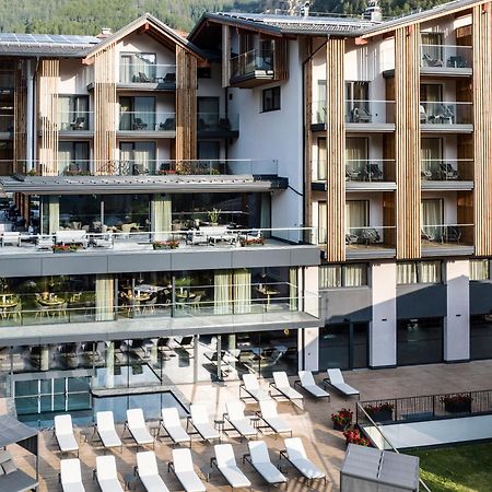 Ciampedie Luxury Alpine Spa Hotel Виго-ди-Фасса Экстерьер фото