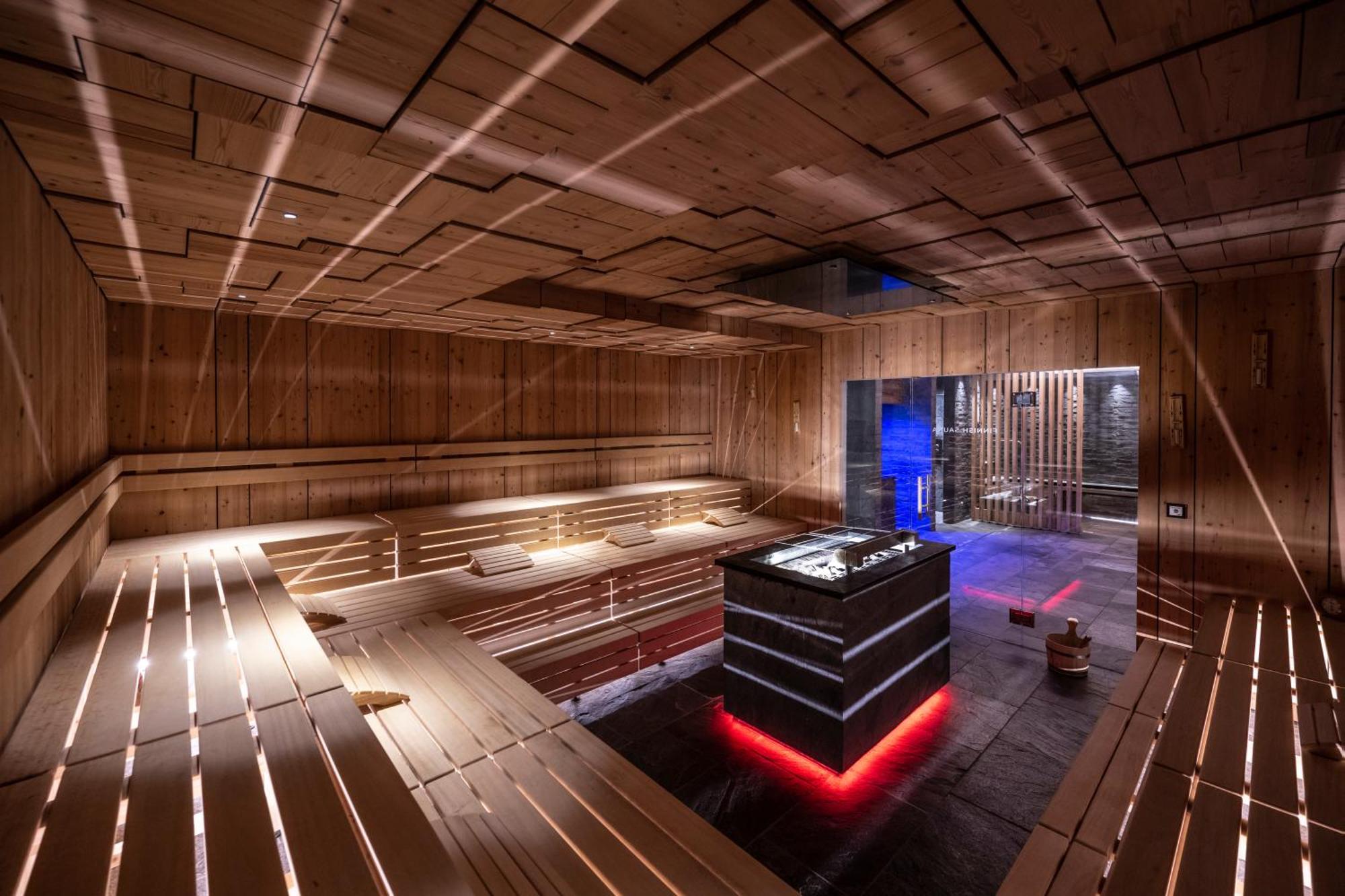 Ciampedie Luxury Alpine Spa Hotel Виго-ди-Фасса Экстерьер фото
