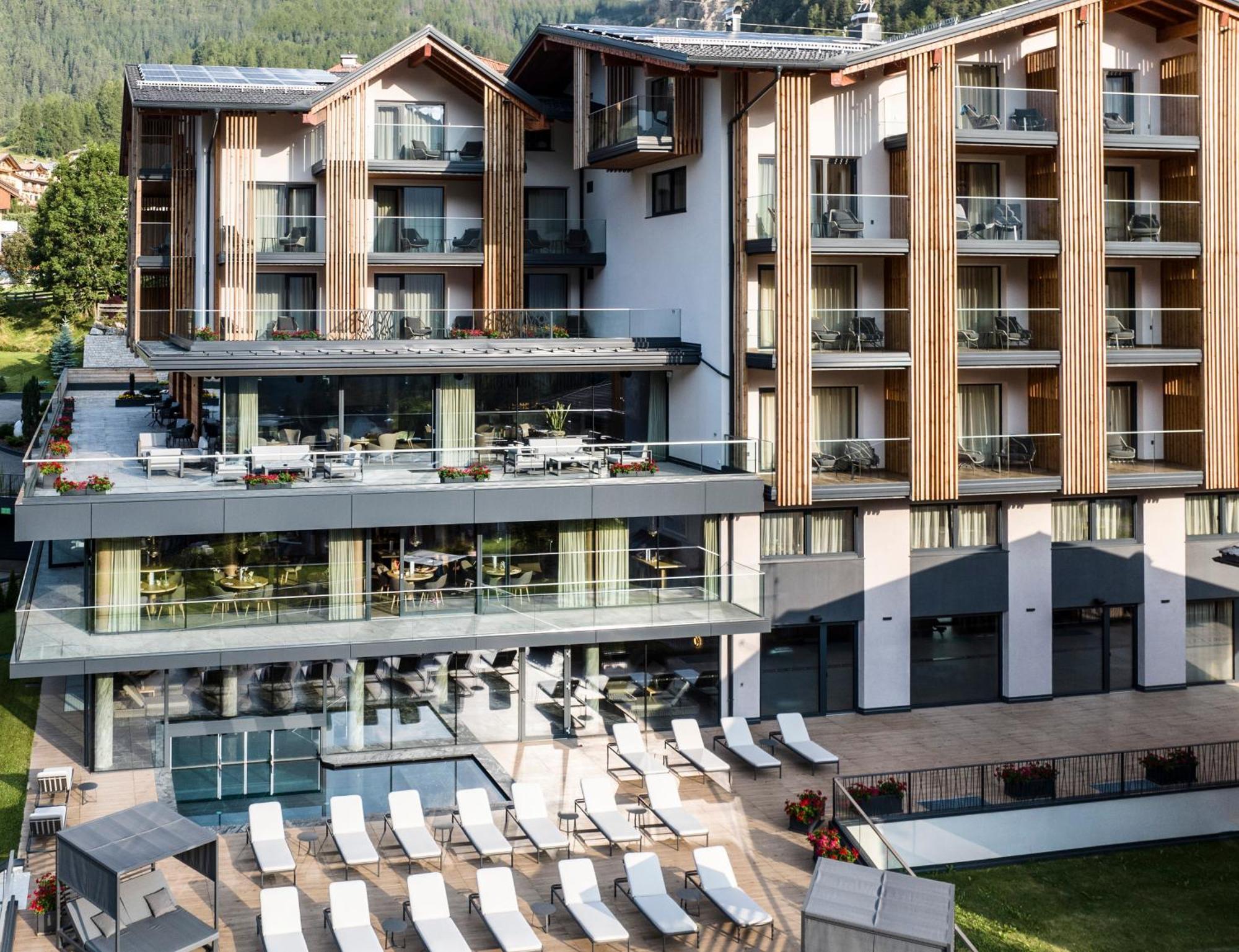 Ciampedie Luxury Alpine Spa Hotel Виго-ди-Фасса Экстерьер фото