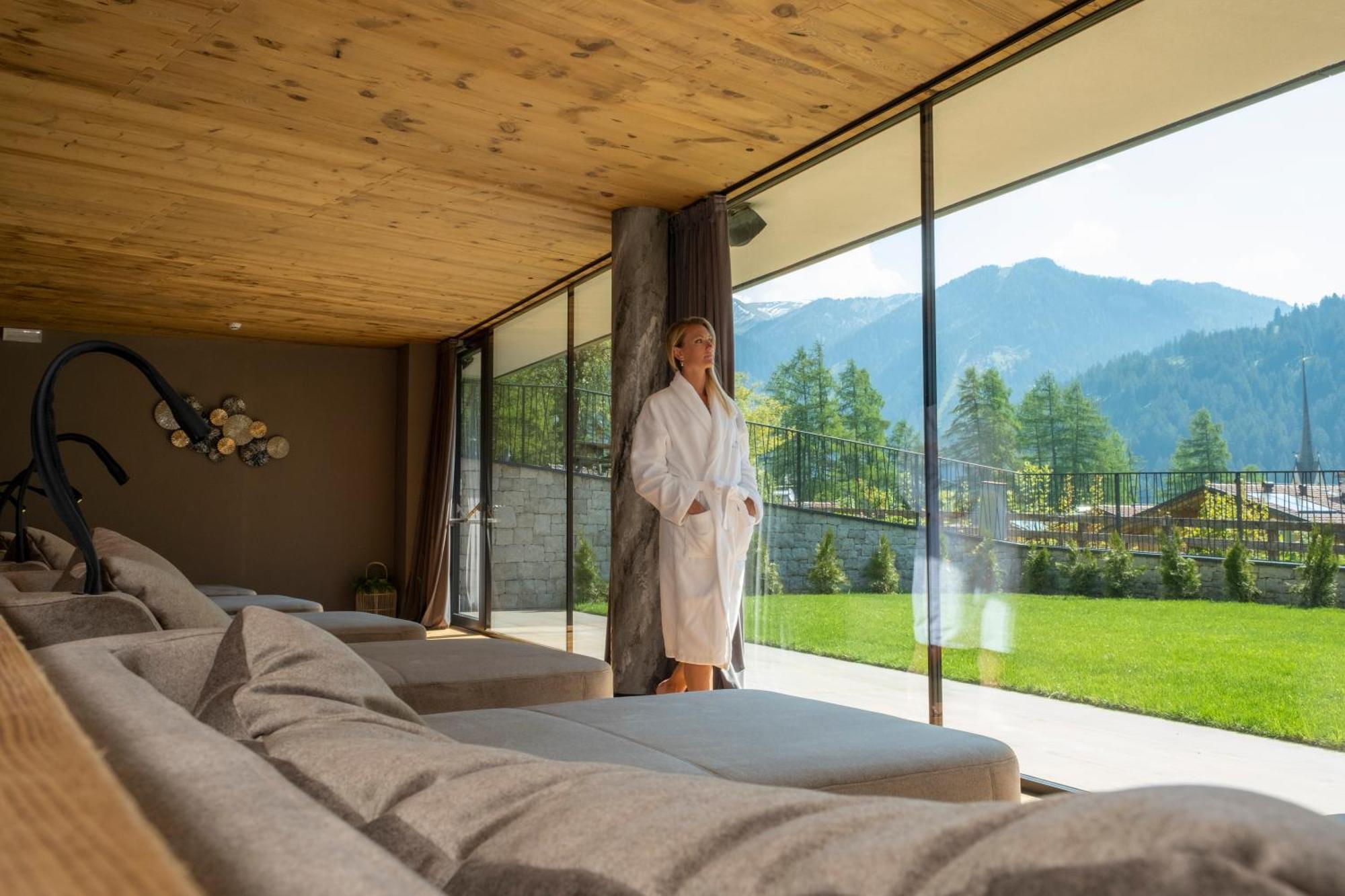 Ciampedie Luxury Alpine Spa Hotel Виго-ди-Фасса Экстерьер фото