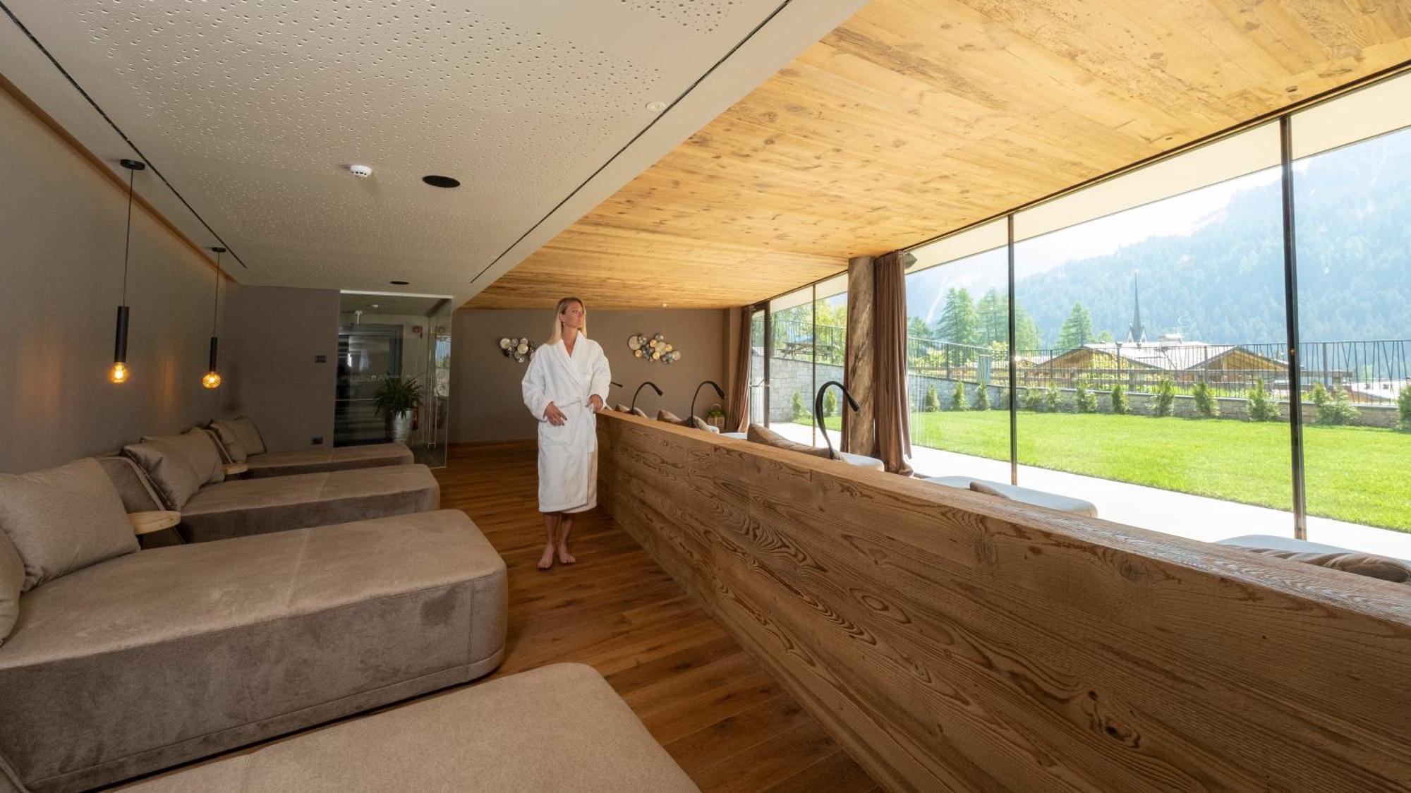 Ciampedie Luxury Alpine Spa Hotel Виго-ди-Фасса Экстерьер фото