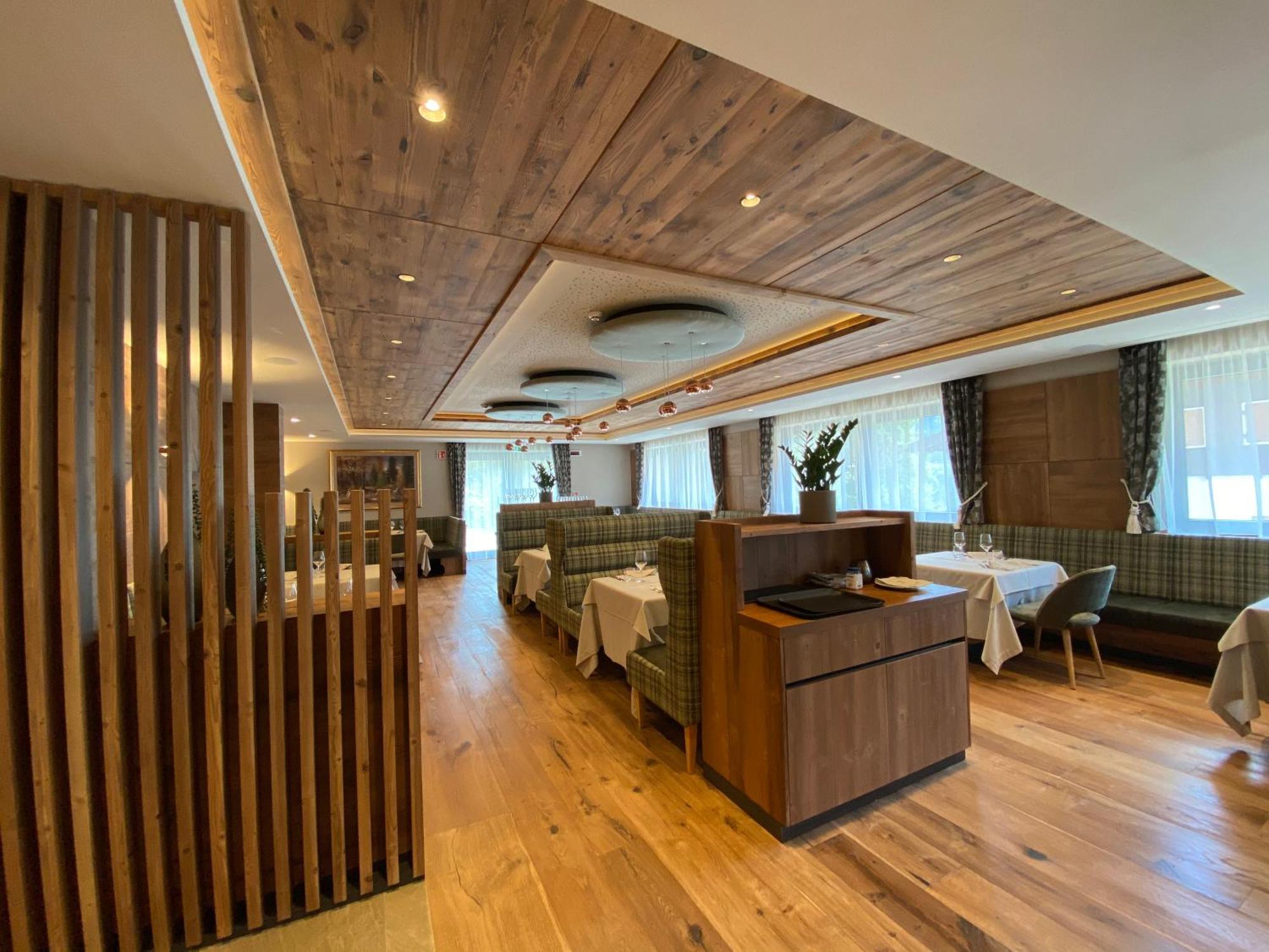 Ciampedie Luxury Alpine Spa Hotel Виго-ди-Фасса Экстерьер фото